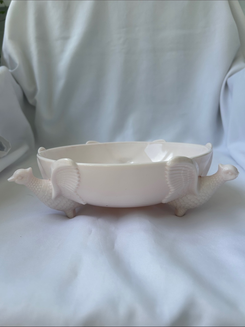 Vintage Jeannette Glass Shell Pink Milk Glass Circa 1957-1959